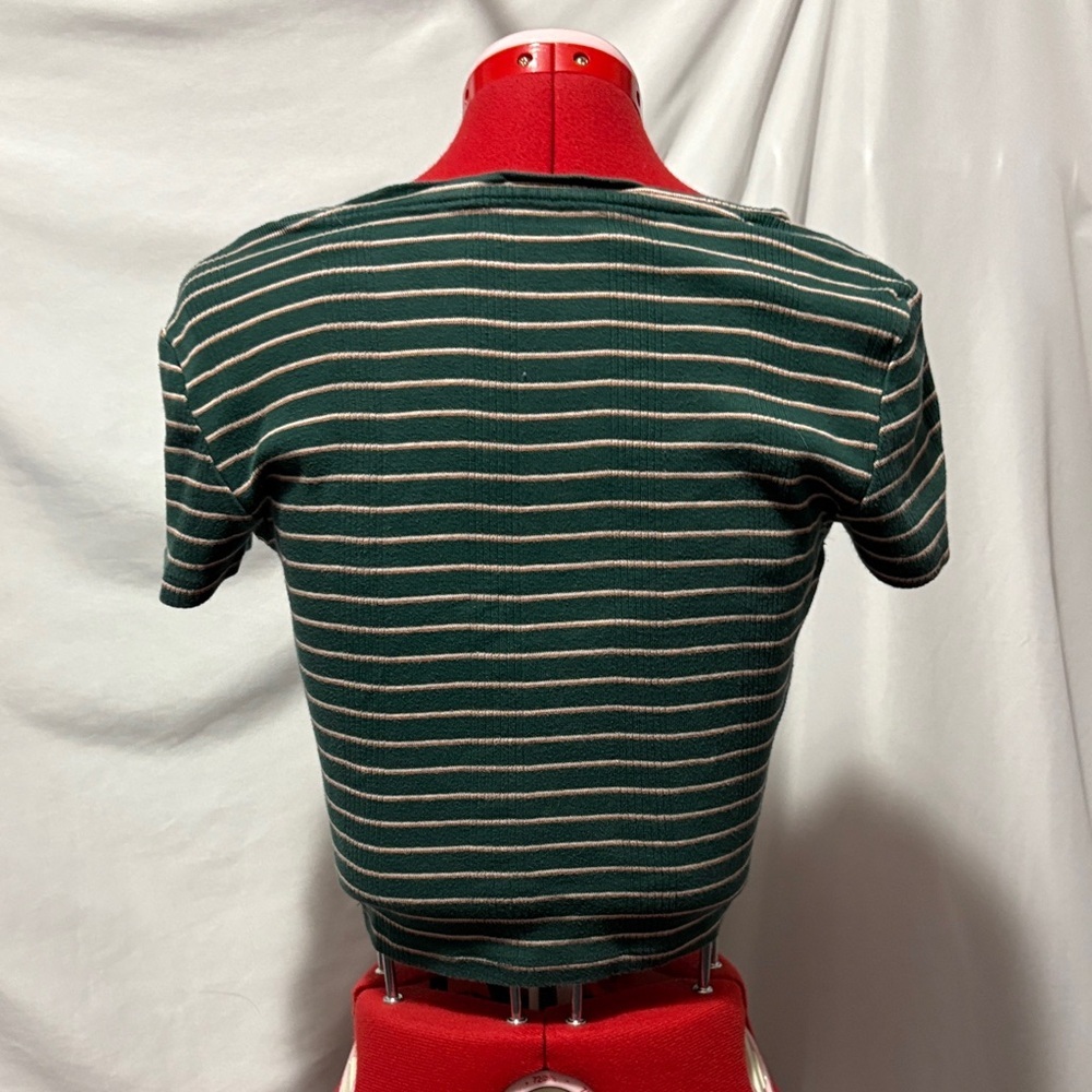 American Eagle Outfitters Green and Cream Striped Tee SM359 - Picture 3 of 5